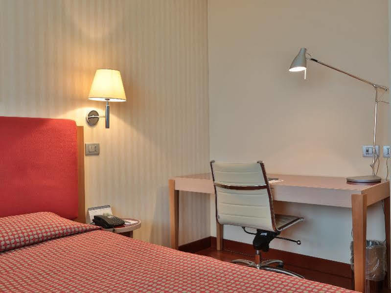 Unaway Hotel & Residence Quark Due Milano Εξωτερικό φωτογραφία