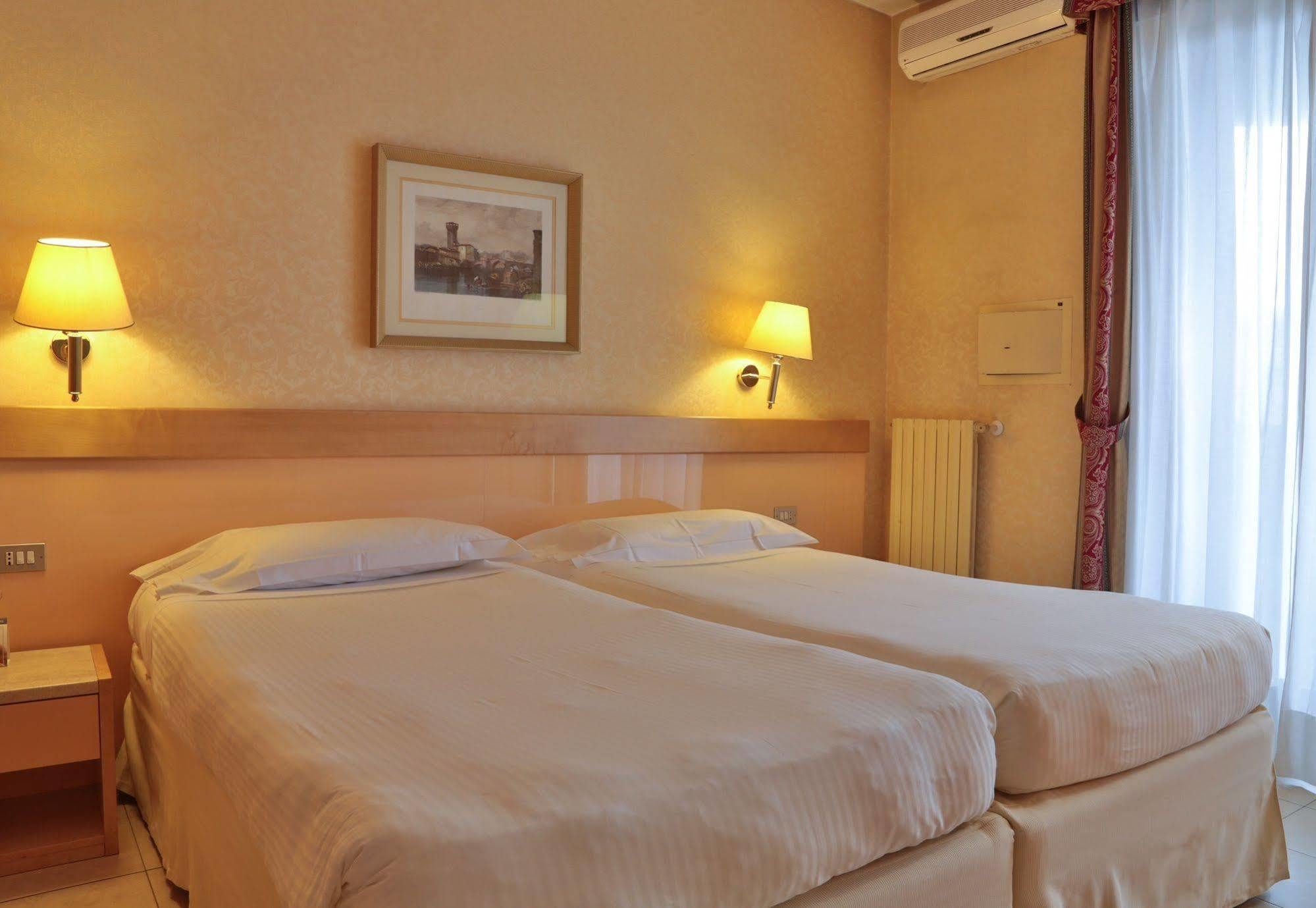 Unaway Hotel & Residence Quark Due Milano Εξωτερικό φωτογραφία